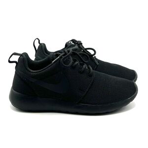 Women's Nike Roshe One Black Sneakers